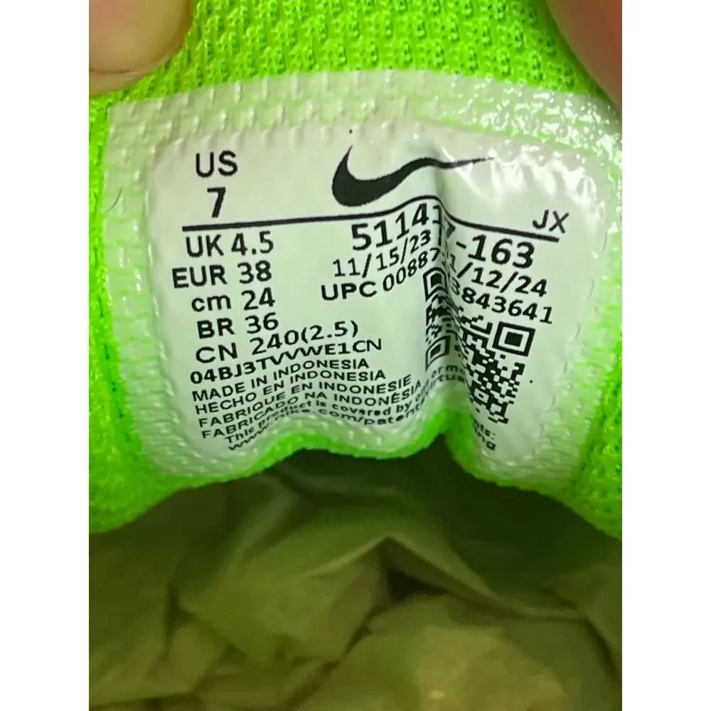 Nike Women's Air Max Correlate in white/fireberry/pure platinum, size 7 NIB - Picture 7 of 8